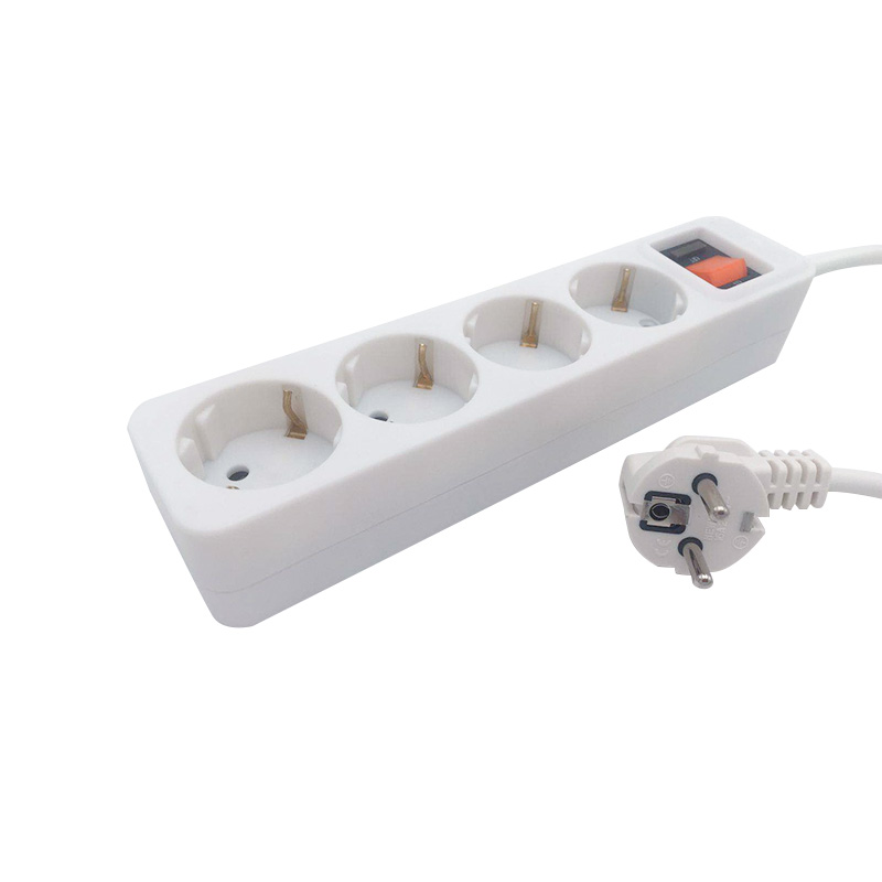4 outlet tahan UV Soket standar UE